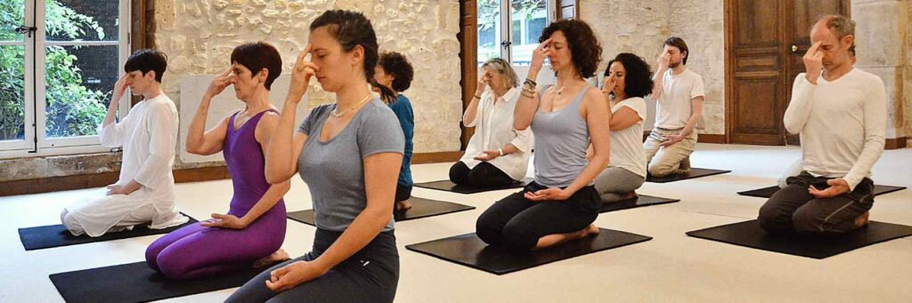 Comment financer une formation de professeur de yoga à 50 ans