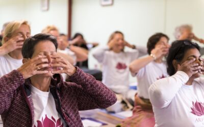 Est-il possible de devenir professeur de yoga à 50 ans ?